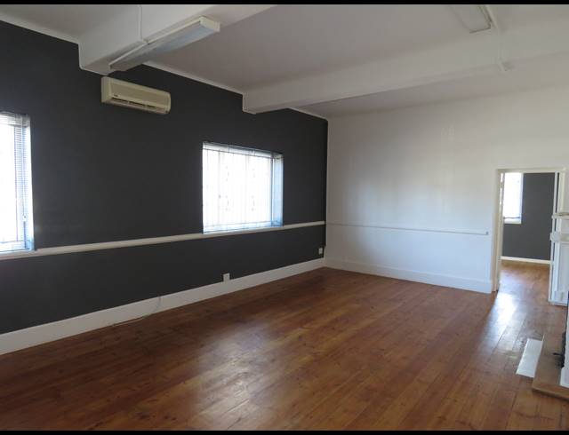 90.60M² OFFICE TO LET IN PAARDEVLEI